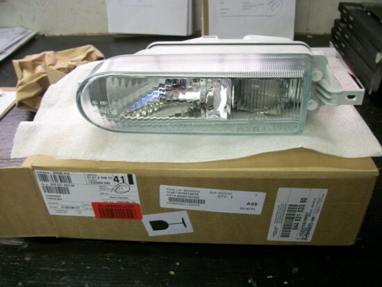 Porsche-968-Fog-Light-Left-assembly-Genuine-Porsche-94463103300-944-631-033-00-283970084677-4